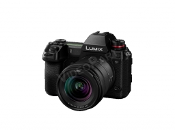 LUMIX DC-S1KE FullFrame fényképezőgép LUMIX S 20–60mm opt. 