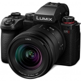 LUMIX DC-S5M2KE,  Full-frame, tükör nélküli készülékváz + S-R2060 optika,  -76 000.-Ft  pénzvisszafizetési akció!