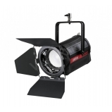 SWIT S-2320, Bi-color LED spotlámpa 1800Lux